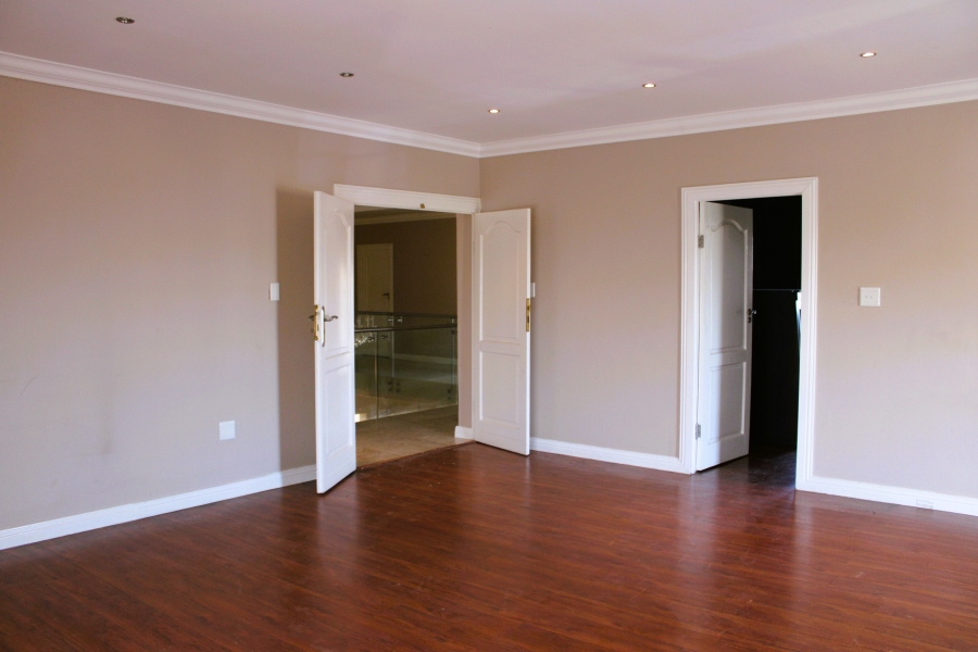 6 Bedroom Property for Sale in Cashan North West